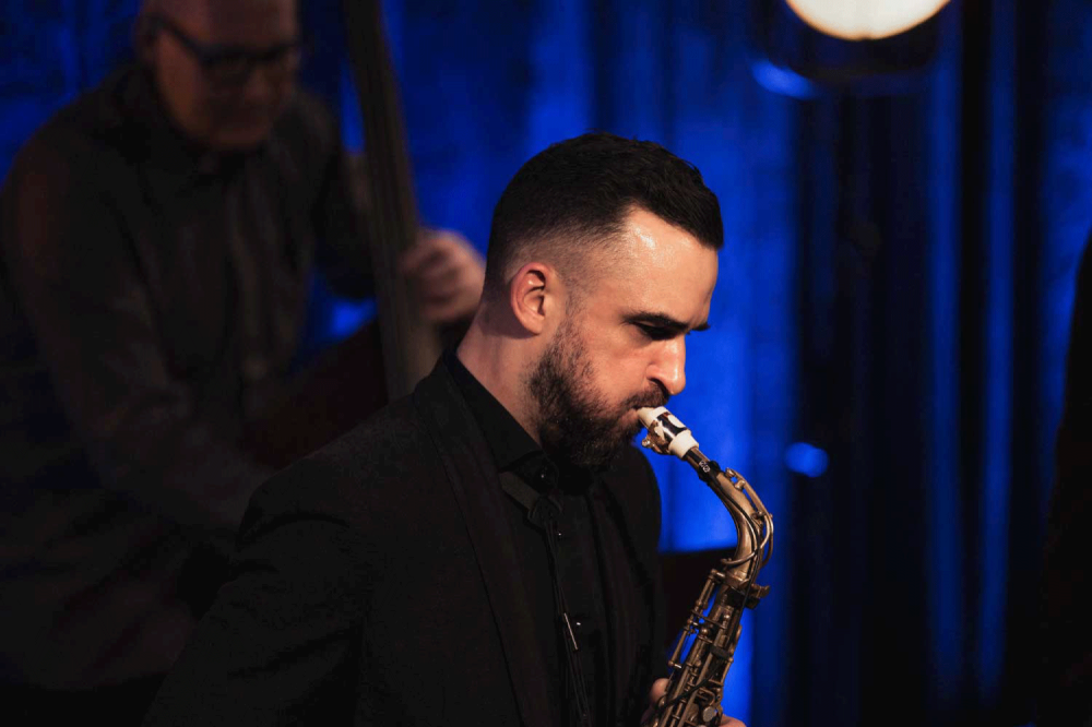 Ar starptautiskiem mūziķiem atklāta “Jazz Lounge - Toma Rudzinska rezidence” koncertzālē “Cēsis”